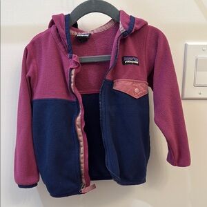 Patagonia Pink and Blue Fleece Hoodie Sweatshirt